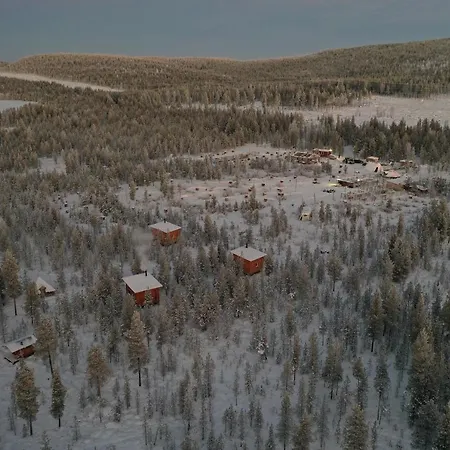 Aurora Husky Hut Деревянный коттедж Инари